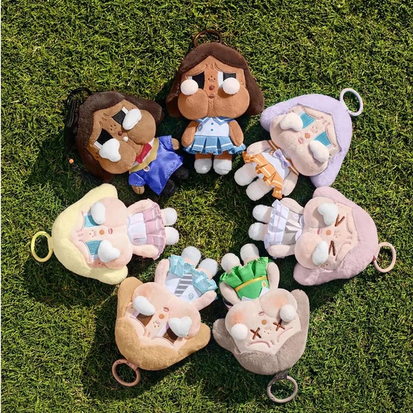 [SEALED BOX] POP MART - CRYBABY Sunset Concert Series-Plush Pendant Blind Box - Picture 3 of 6